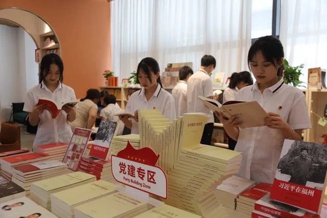 建设书香校园　推动全民阅读——广西新华书店集团股份有限公司2家校园书店正式“上新”