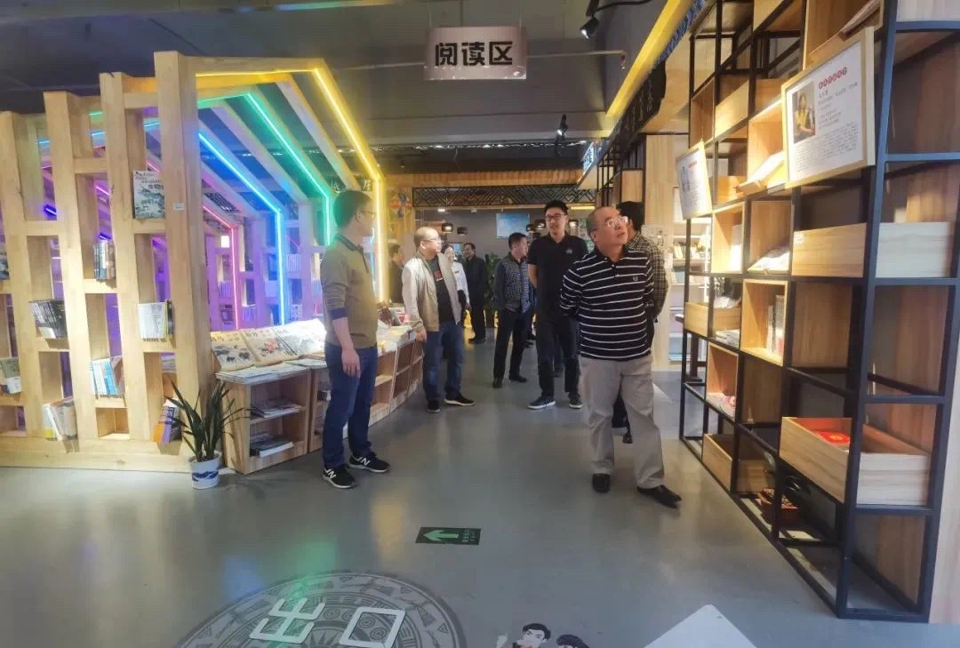 广西邕华图书有限公司、百色市新华书店有限公司及所属区县新华书店领导莅临武鸣新华书店壮乡书城考察调研
